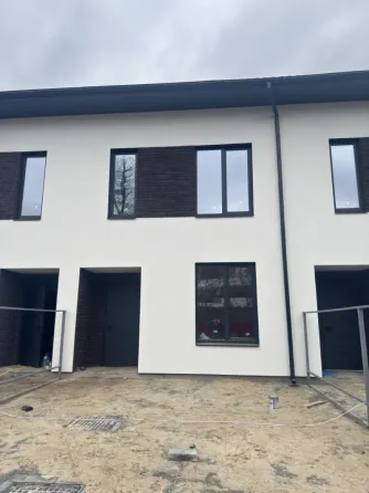 Продажа 2-этажный Дом с участком 1.3 сот 90 кв.м 4 комн. на вул.Ольги Кобилянской 2 Ирпень