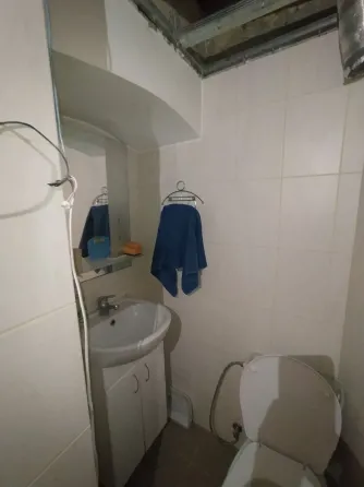 Продаж Приміщення в житловому будинку площа 36.4 кв.м 1-й поверх на вул. С.Бандери Львів