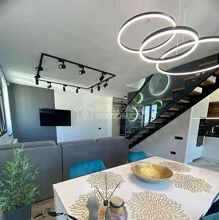 Продаж Квартира 3-кімнатна, 16/16 поверх на вул. Професорська Харків