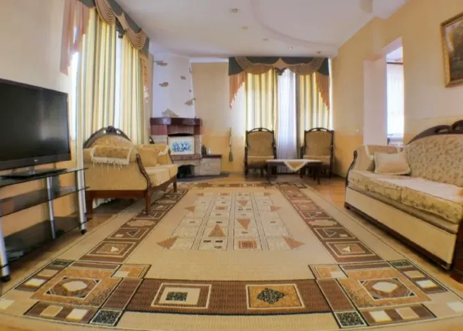 630 Three-storey house with swimming pool for rent Kiev - photo 13