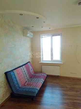 Оренда Квартира 4-кімнатна, 20/25 поверх на вул. Барабашова Харьков