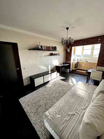 Продаж Квартира 1-кімнатна, 12/21 поверх на Заболотного Академика вул., д. 78 Киев