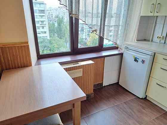 Оренда Квартира 1-кімнатна, 7/9 поверх на бульвар Ивана Котляревского (Труда), д.5 Київ