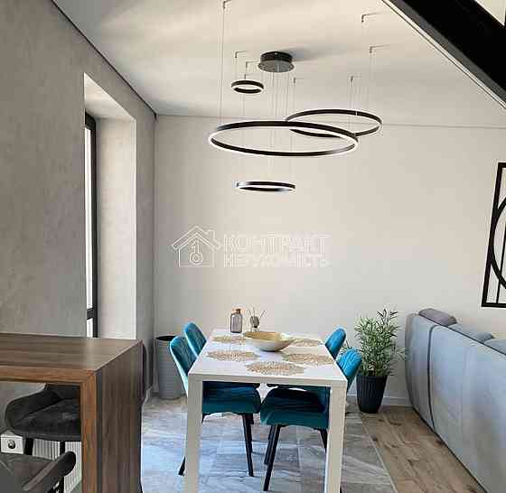 Продаж Квартира 3-кімнатна, 16/16 поверх на вул. Професорська Харків