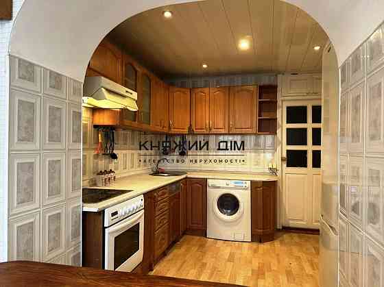 Оренда Квартира 3-кімнатна, 7/15 поверх на Урицкого ул./ Липкивского Василия Kiev