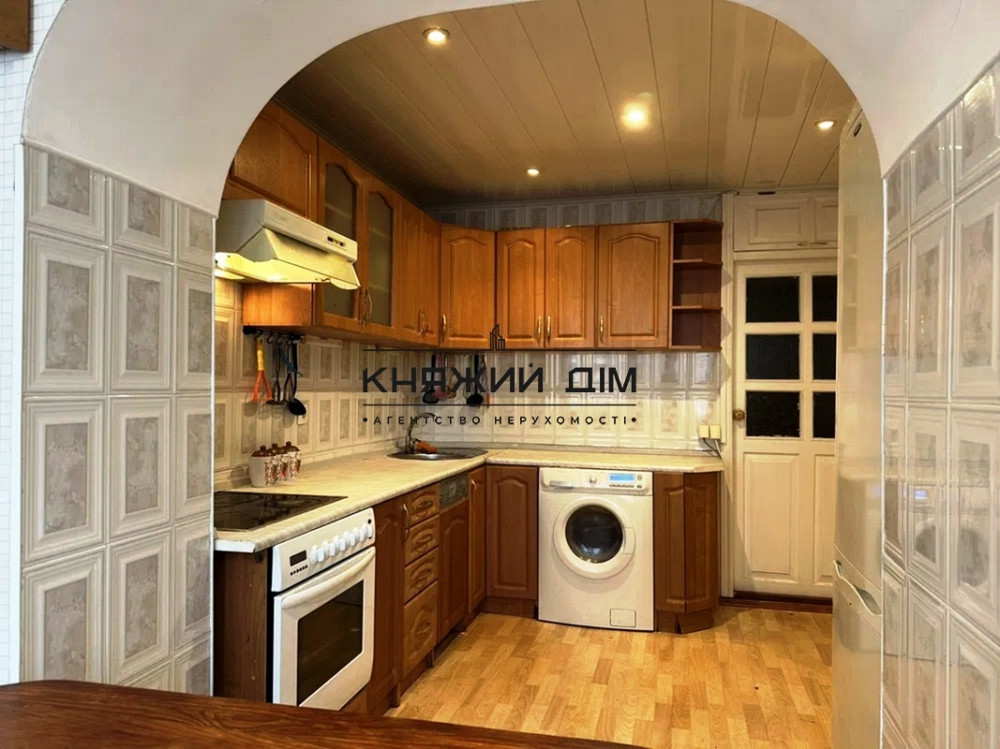 Оренда Квартира 3-кімнатна, 7/15 поверх на Урицкого ул./ Липкивского Василия Киев - изображение 4