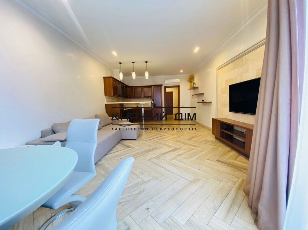 Без комісії! Оренда 3-х к. кв. студіо у ЖК Парк-хол Горький. № 11198887 Київ - фото 2