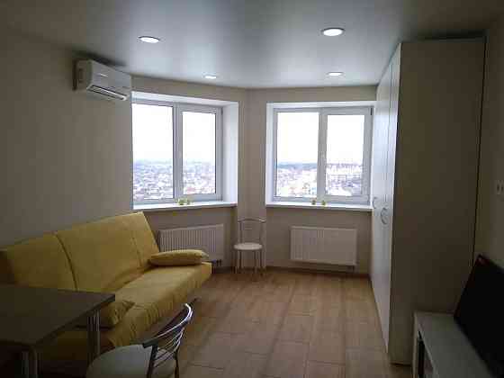 Оренда Квартира 1-кімнатна, 13/13 поверх на Харченко, 47А Киев