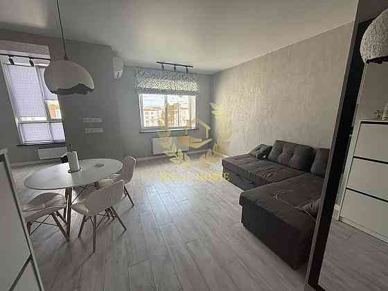 Продам гарну квартиру-студію в Софіївській Борщагівці. 
