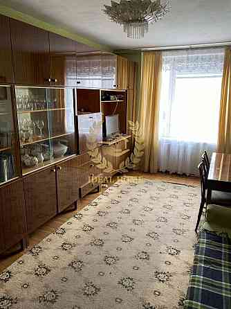 Продаж Квартира 3-кімнатна на Януша Корчака ул., 64 Киев