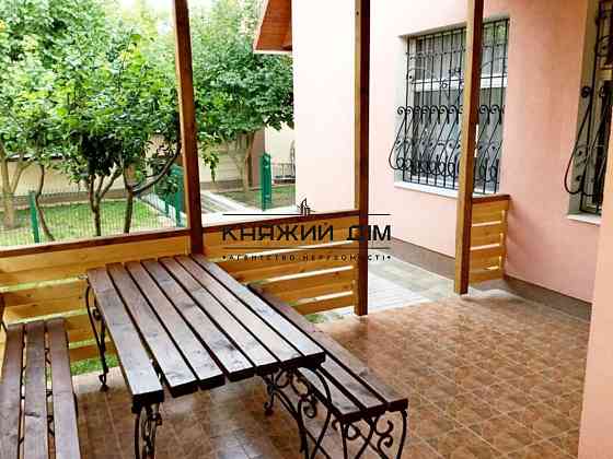 Продажа дома-таун хауса 850м,8сот, центр Киева, ул. Добрый Путь. Київ