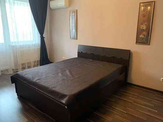 Оренда Квартира 2-кімнатна, 5/24 поверх на ул. Михаила Драгоманова, 6/1 Київ