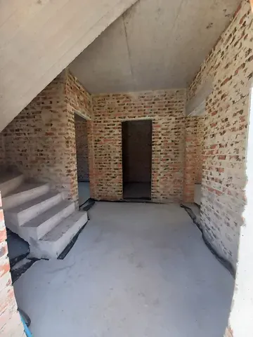 Продаж 2-поверховий   120 кв.м 4 кімн. на Кулика і Гудачека (Макарова) вулиця Рівне - фото 9