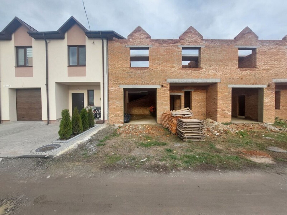 Продаж Будинок  - photo 1