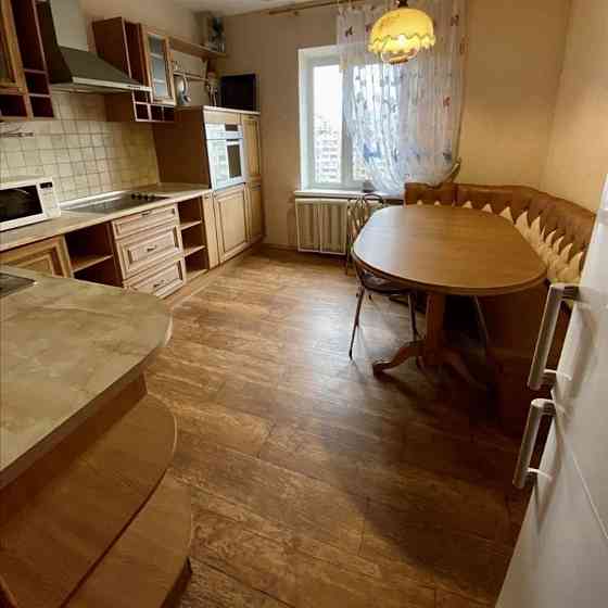 Продаж Квартира 2-кімнатна, 12/16 поверх на Григоренка Петра вул., д. 1А Kiev