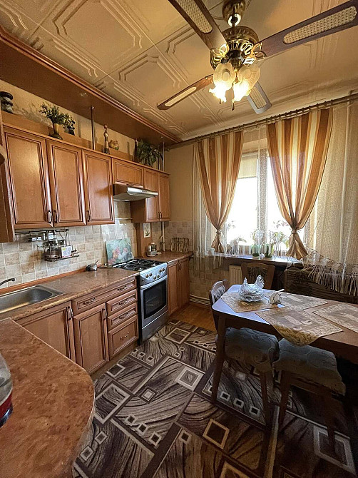 Продаж Квартира 4-кімнатна, 6/8 поверх на вул. Хоткевича Г. Івано-Франківськ - фото 1