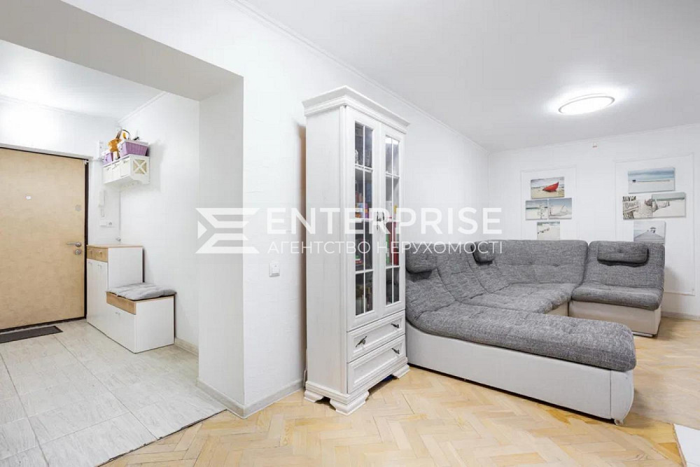 Продаж Квартира 3-кімнатна, 7/12 поверх на вул. Митрополита Андрія Шептицького Київ - фото 1