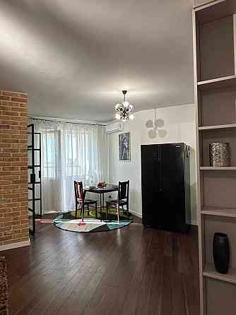 Продаж Квартира 1-кімнатна, 17/26 поверх на Ризька вул., д. 73-Г Киев