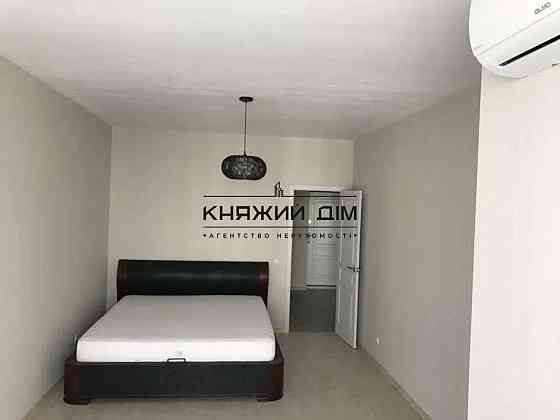 Оренда Квартира 1-кімнатна, 12/25 поверх на Драгоманова ул. Киев