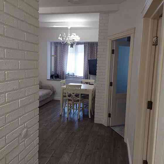 Оренда Квартира 2-кімнатна, 8/25 поверх на Драгоманова, 4 Київ