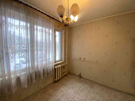 Продаж Квартира 3-кімнатна, 3/12 поверх на Малышко Андрея вул., д. 3 Kiev