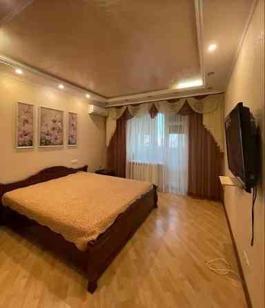 Оренда Квартира 2-кімнатна, 14/16 поверх на Фонтанская дорога ул., 16/8 Одеса