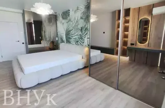 Продаж Квартира 4-кімнатна, 9/11 поверх на Вул. Торговиця, 19 Тернопіль