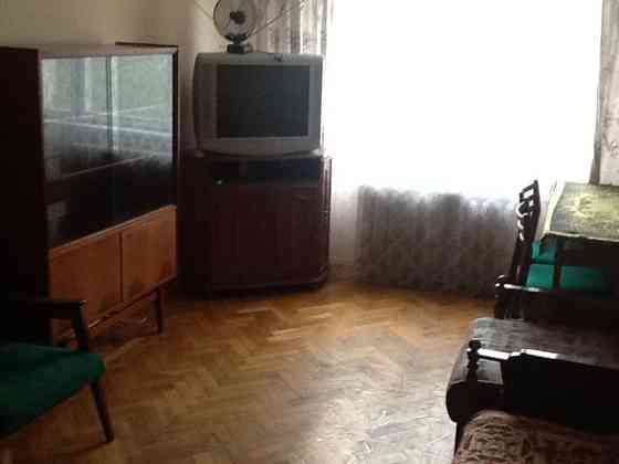 Оренда Квартира 3-кімнатна, 5/9 поверх на ул. Радужная, 3-б Київ