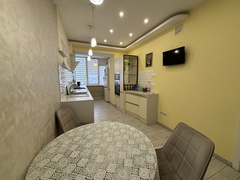 Продаж Квартира 3-кімнатна, 6/9 поверх на Хіміків, 7 Івано-Франківськ - фото 9