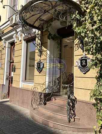 Оренда торгове приміщення на вул. Катерининська поверх - 1/3 Odessa