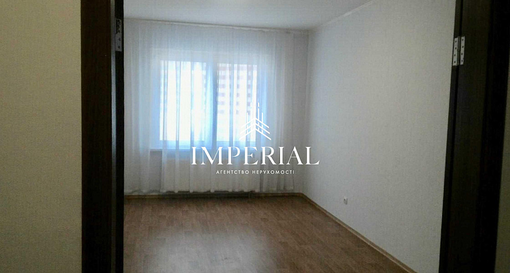 Продаж 3к Квартира 82 кв.м Глушкова Академіка вул. Kiev - photo 2