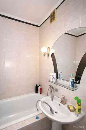 Продаж Квартира 4-кімнатна на ул. Балковская, 30а Odessa