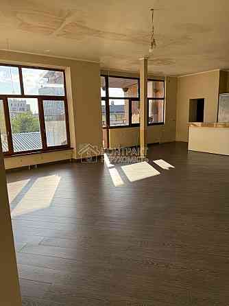 Продаж Квартира 4-кімнатна, 4/4 поверх на вул. Пушкинский въезд Kharkiv