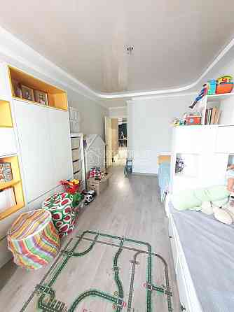 Продаж Квартира 2-кімнатна, 11/13 поверх на вул. Гвардійців Широнінців Харьков