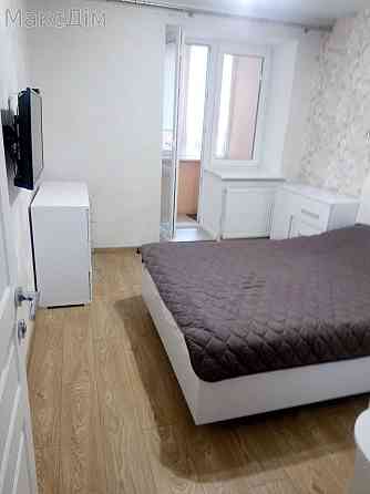 Продаж Будинок 3-кімнатний на Степана Бандери пр. Ternopil'