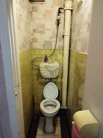 Продаж Квартира 2-кімнатна, 8/9 поверх на Воскресенский пр., 25 Kiev