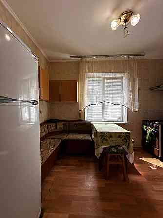 Оренда Квартира 2-кімнатна, 9/16 поверх на вул. Ревуцького Київ