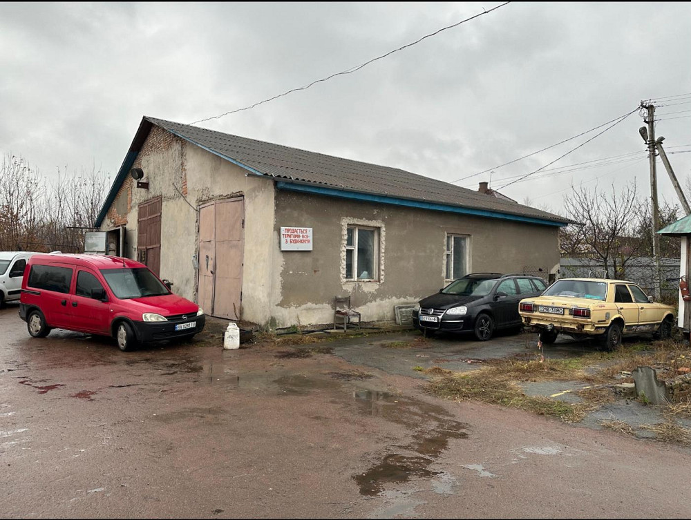 Продаж комерційне приміщення на вул. Івана Франка Острог - фото 1