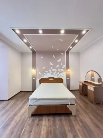 Продаж 2к Квартира 68.5 кв.м Коновальця Івано-Франківськ