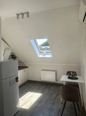 !-но комнатная квартира в самом центре села Нерубайское. Нерубайське