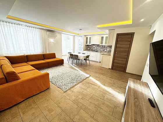 Продаж Квартира 4-кімнатна, 9/12 поверх на Владимирская ул., 1 Dnipro