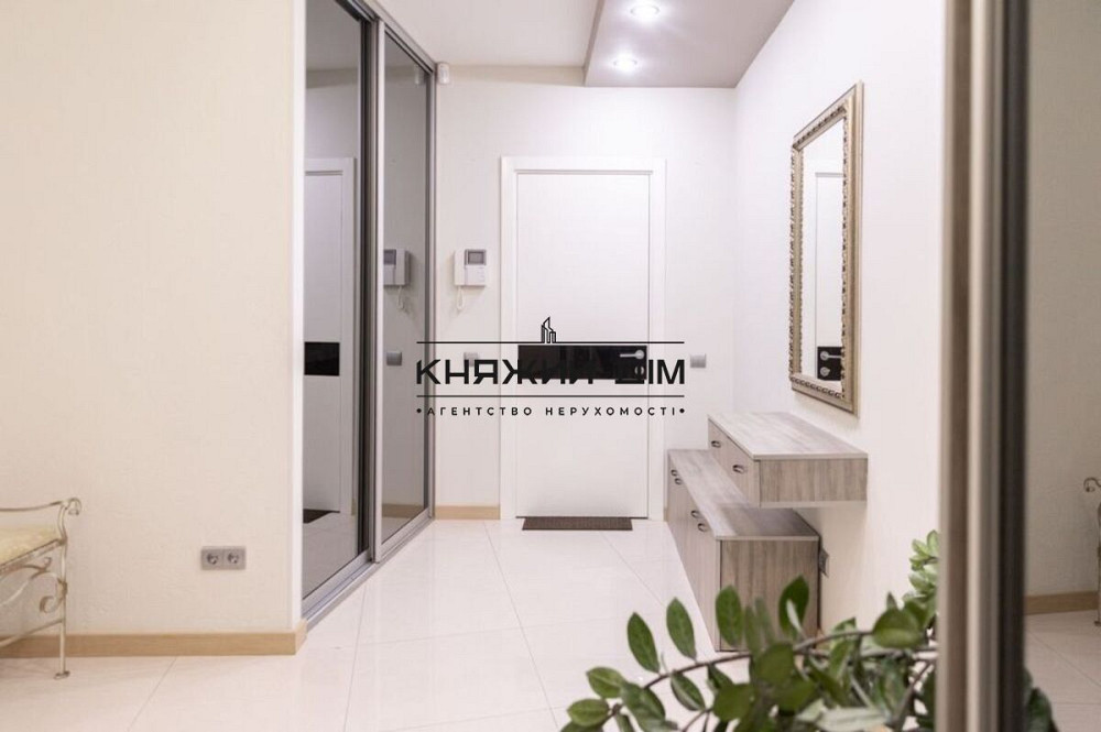 Продаж 3к Квартира 113 кв.м Урловская ул. Киев - изображение 1