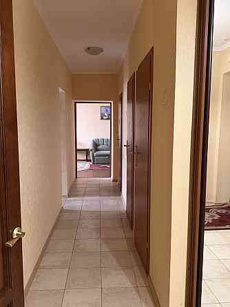 Продаж Квартира 3-кімнатна, 16/21 поверх на Лесі Українки вул., д. 21Б Kiev