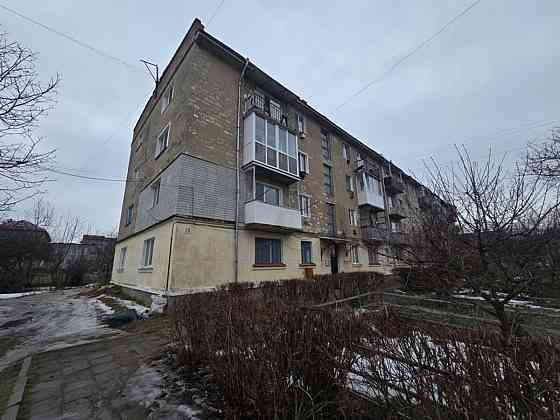 Продаж Квартира 1-кімнатна, 1/4 поверх на вул. Київська Кременець