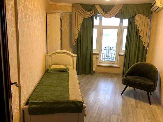 Оренда Квартира 3-кімнатна, 14/25 поверх на Урицкого ул./ Липкивского Василия, 18 Kiev