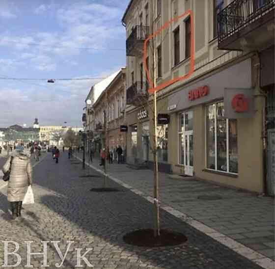 Продаж Квартира 3-кімнатна, 2/4 поверх на Петефі пл. Uzhhorod