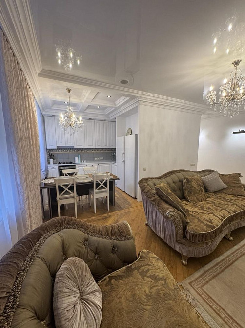 Продаж Квартира 3-кімнатна, 4/5 поверх на Гончара Олеся вул., д. 82 Київ - фото 2