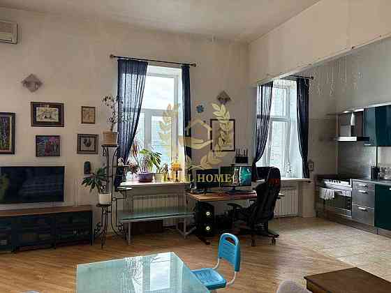 Стильна простора квартира в самому серці Подолу Киев