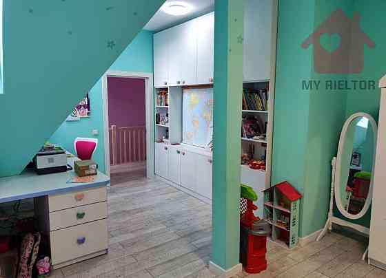 Продаж трикімнатної квартири вул.Погорєлова. Uzhhorod