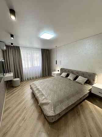 Продаж Квартира 3-кімнатна, 2/25 поверх на Генуэзская ул. Одеса